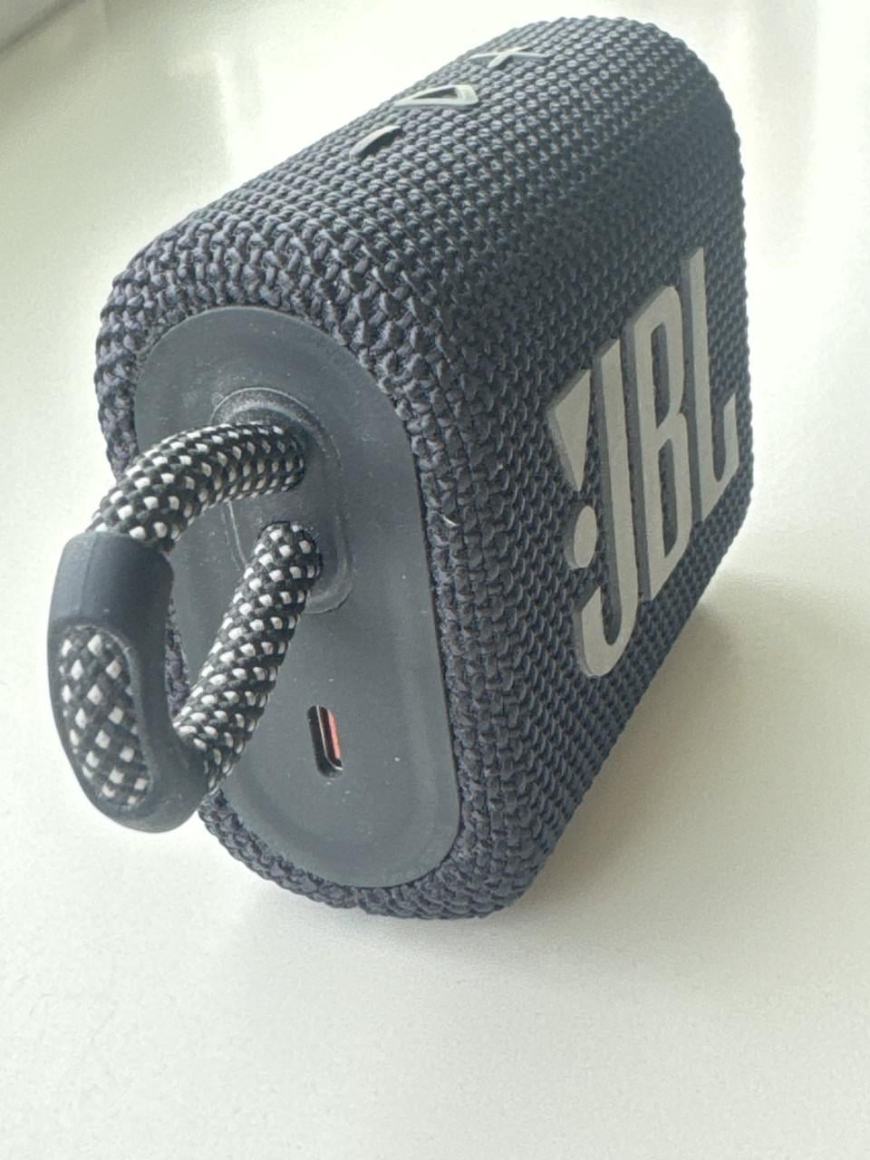 JBL GO3