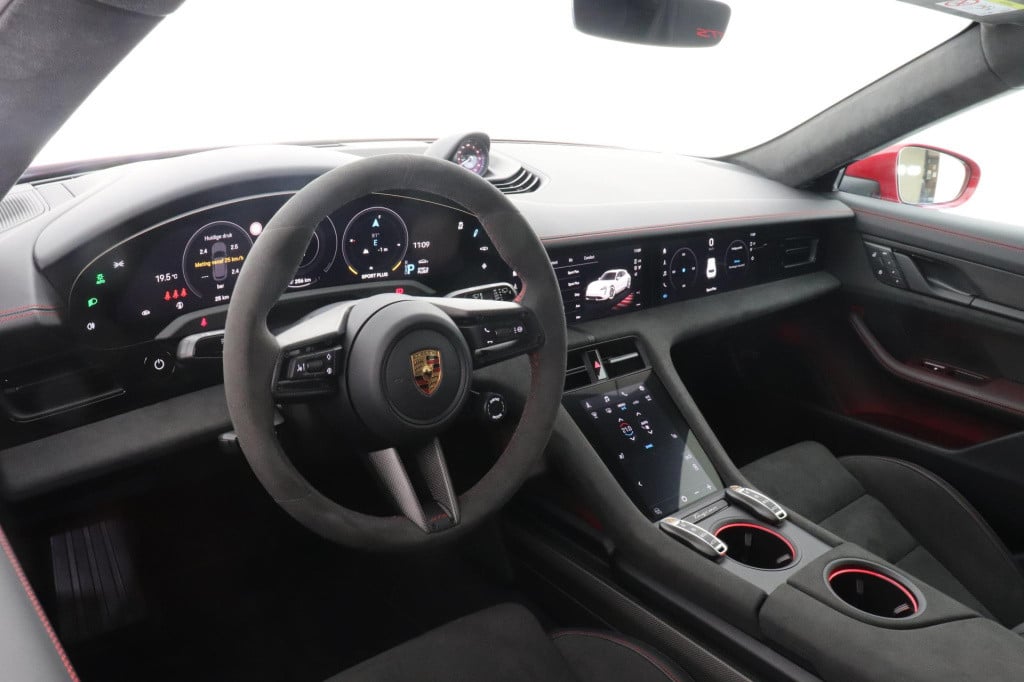 Porsche Taycan sport turismo gts | 93 kwh accu plus | surround view | innod
