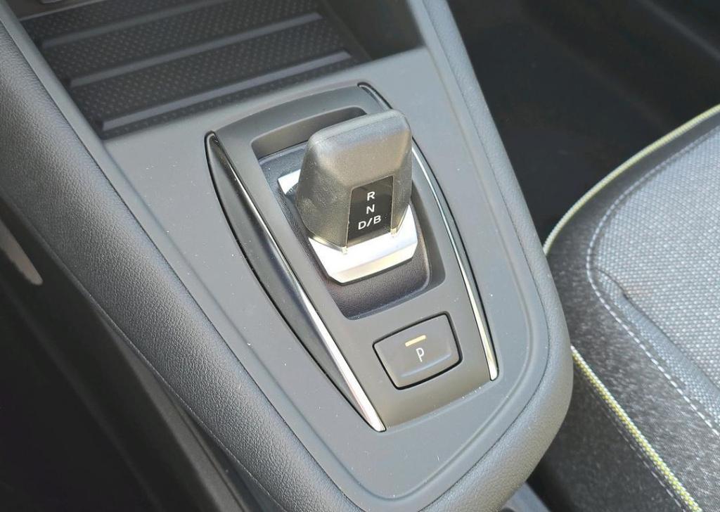 Renault Captur 1.8 e-tech full hybrid 160 techno - two-tone kleurstelling /