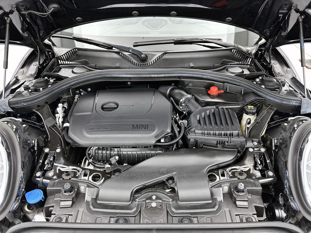 Mini Clubman mini 1.5 cooper richmond park edition | automaat | lmv | half 