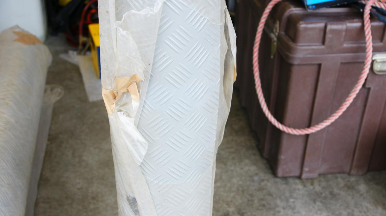 Vloer rubber te koop   grijs traanplaat