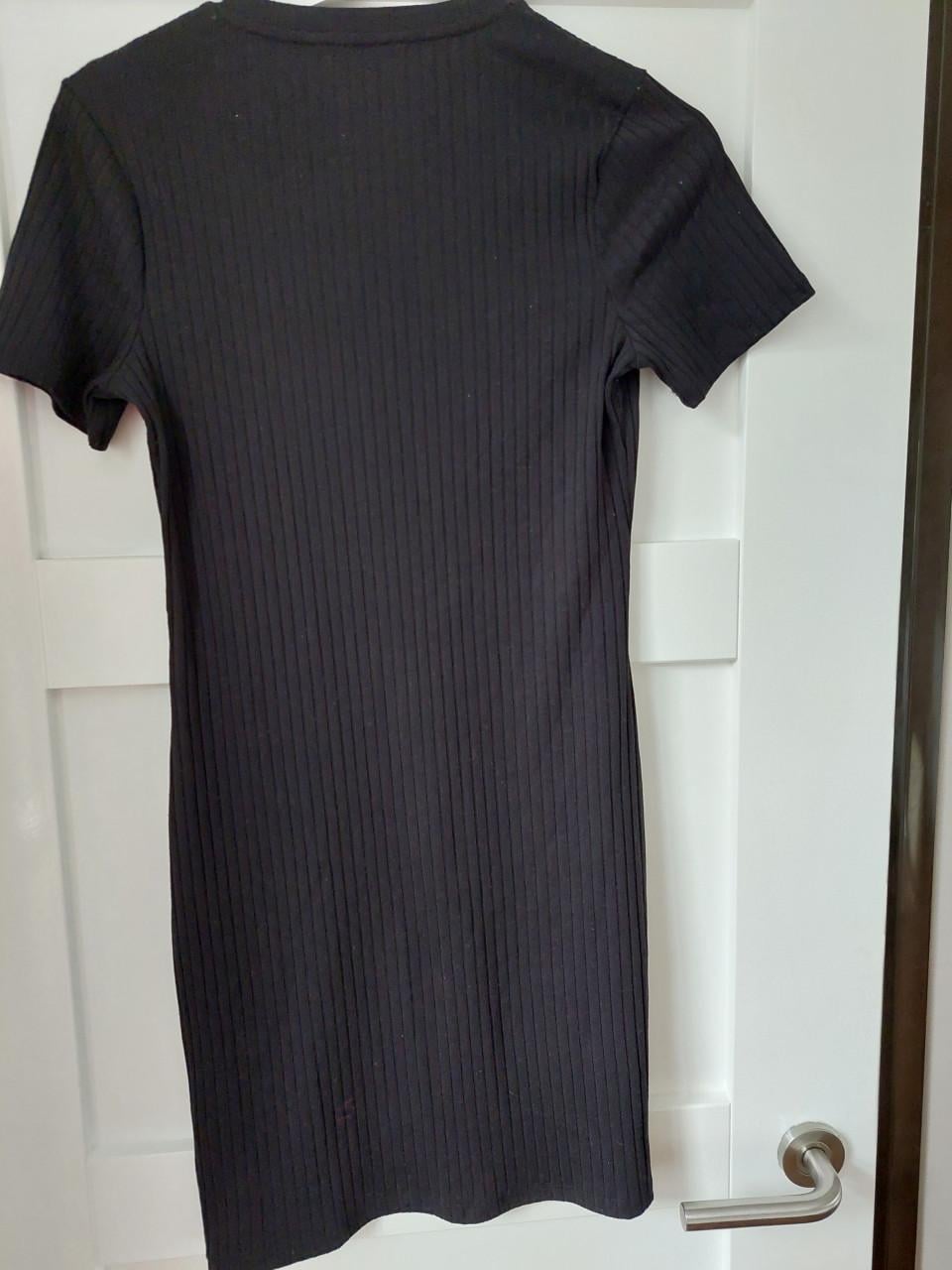 Leuke set zwarte jurk S, tasje en sieraden KOOPJE