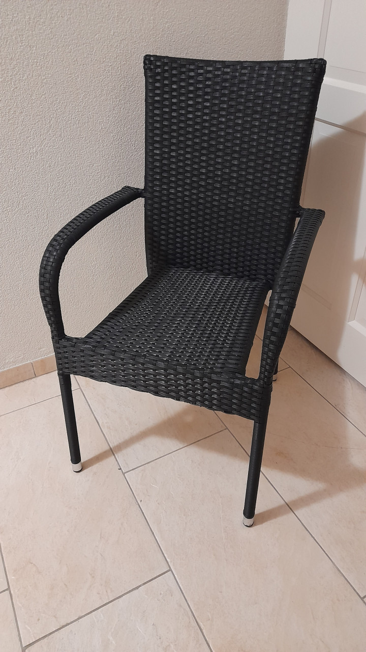 Wicker stoel  zwart  (Nieuw)