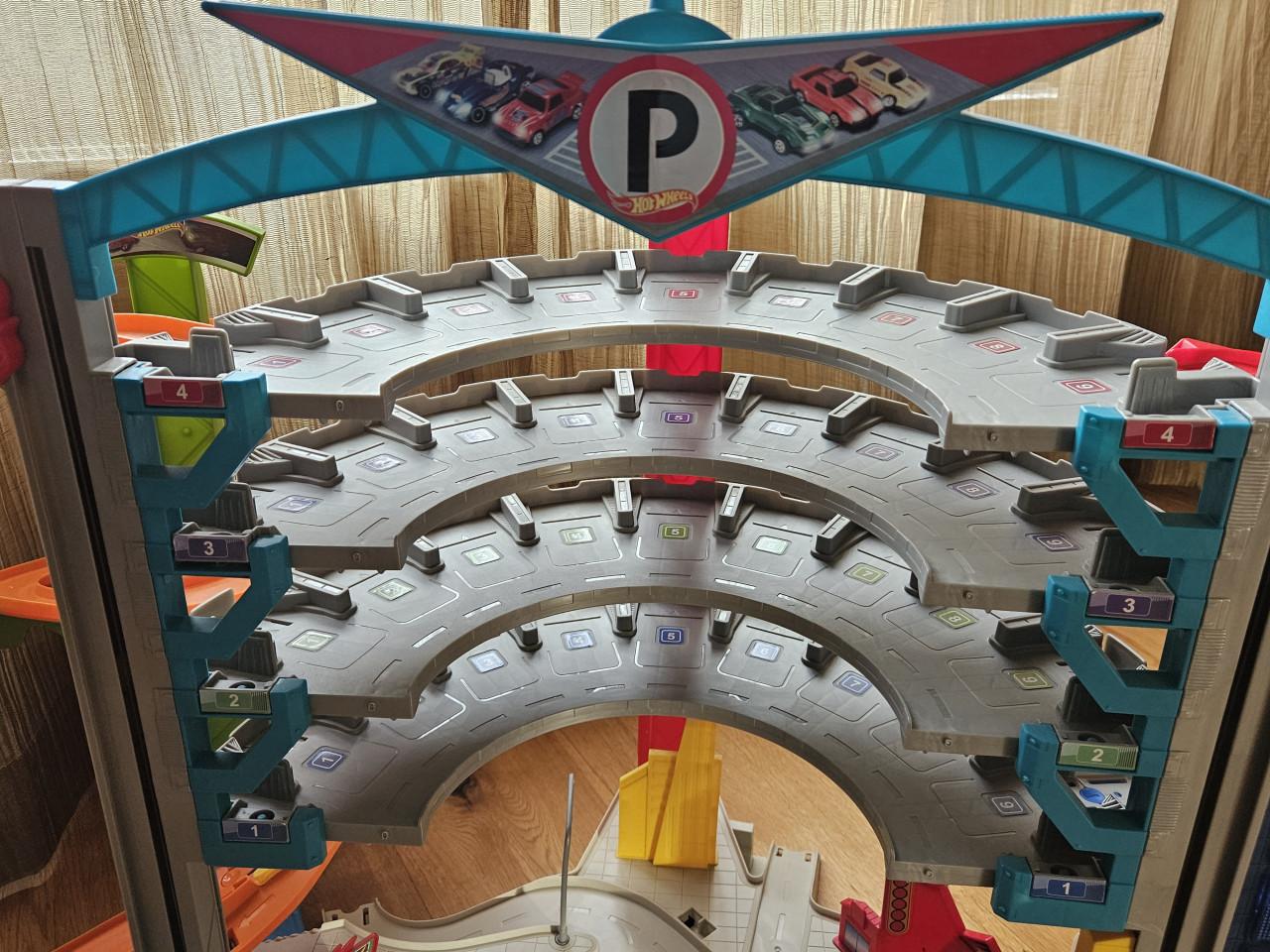 Hot Wheels Parkeergarage z.g.a.n.!