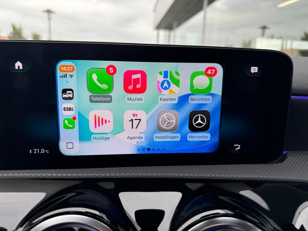 Mercedes-Benz A-Klasse 250 e amg line , night-pakket automaat . panoramadak