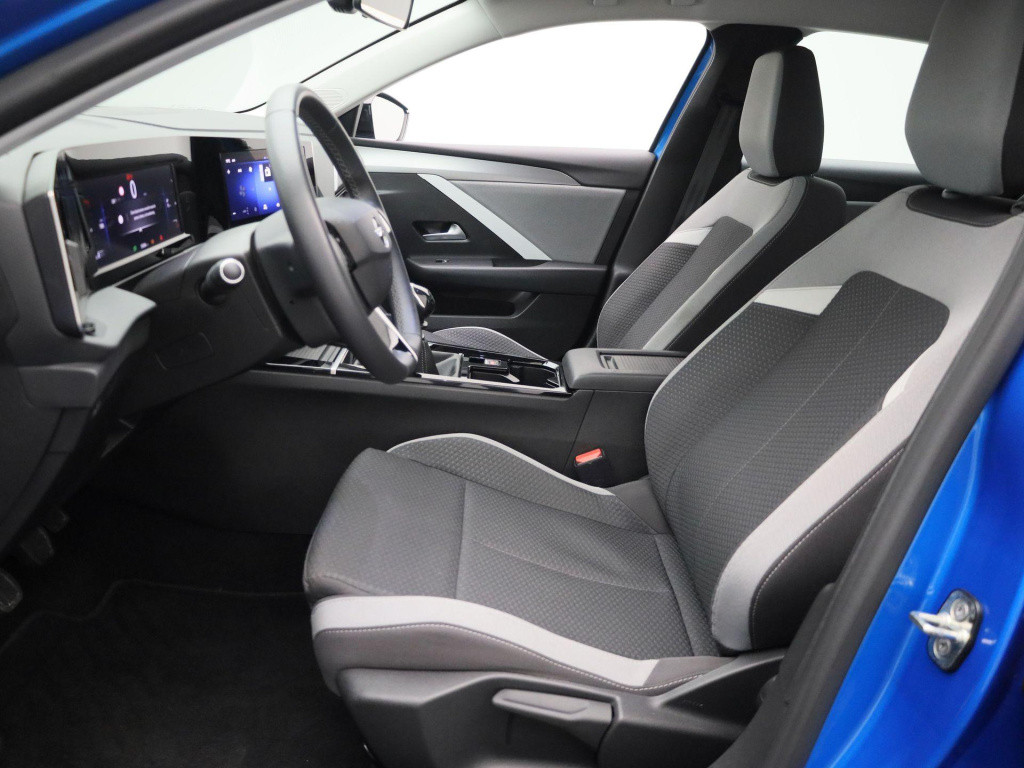 Opel Astra 1.2 edition | lmv | parkeer sensoren | led | navigatie | cruise 