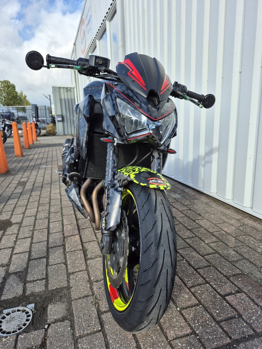 Kawasaki Z800 Performance uit 2015, boordevol extra's