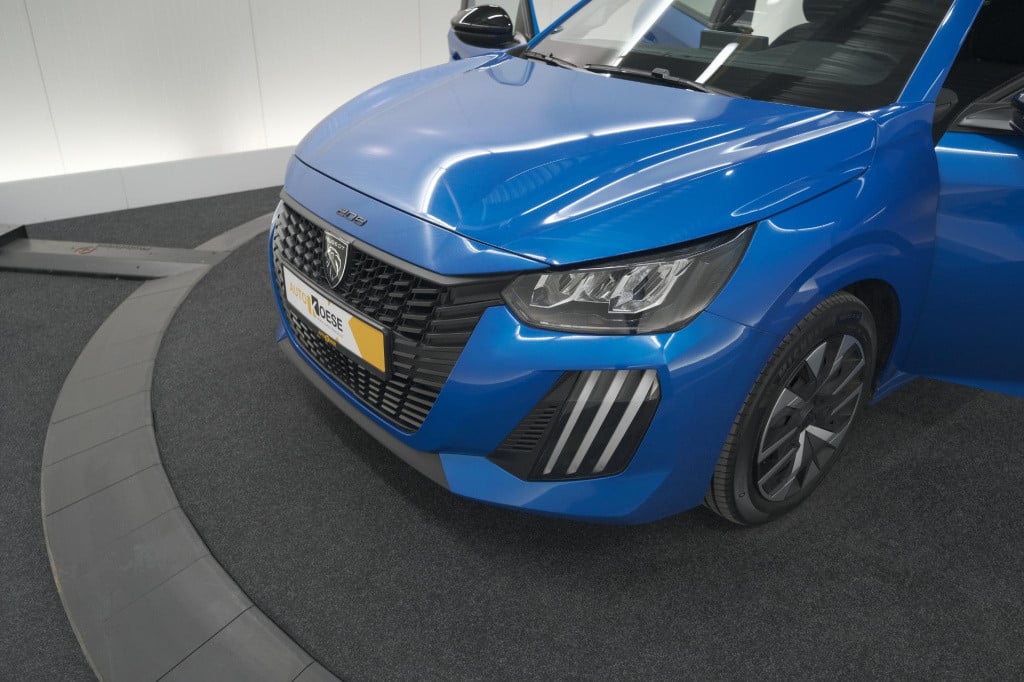 Peugeot 208 puretech 100 active | navigatie | cruise control | apple carpla