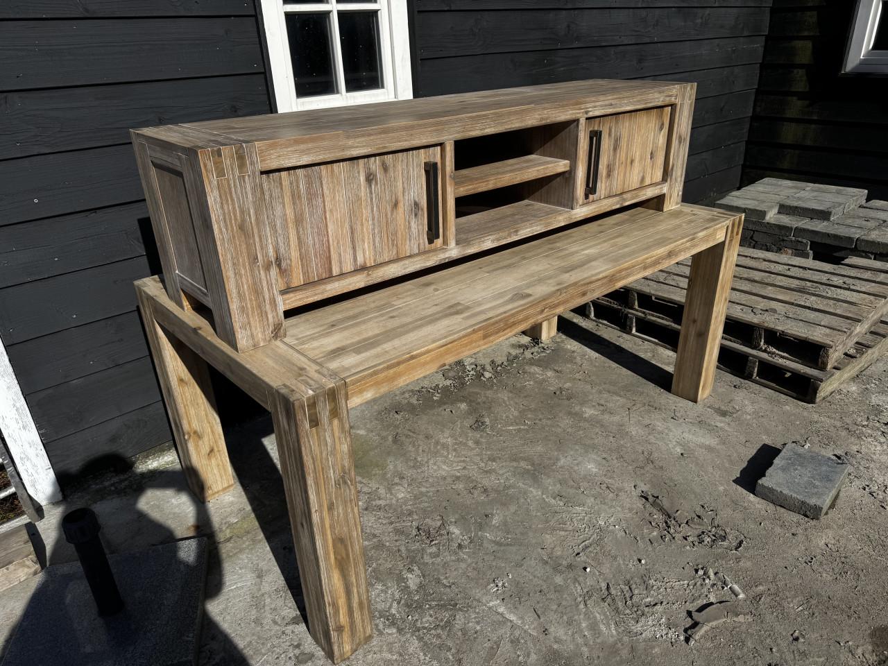 Tv meubel en eettafel