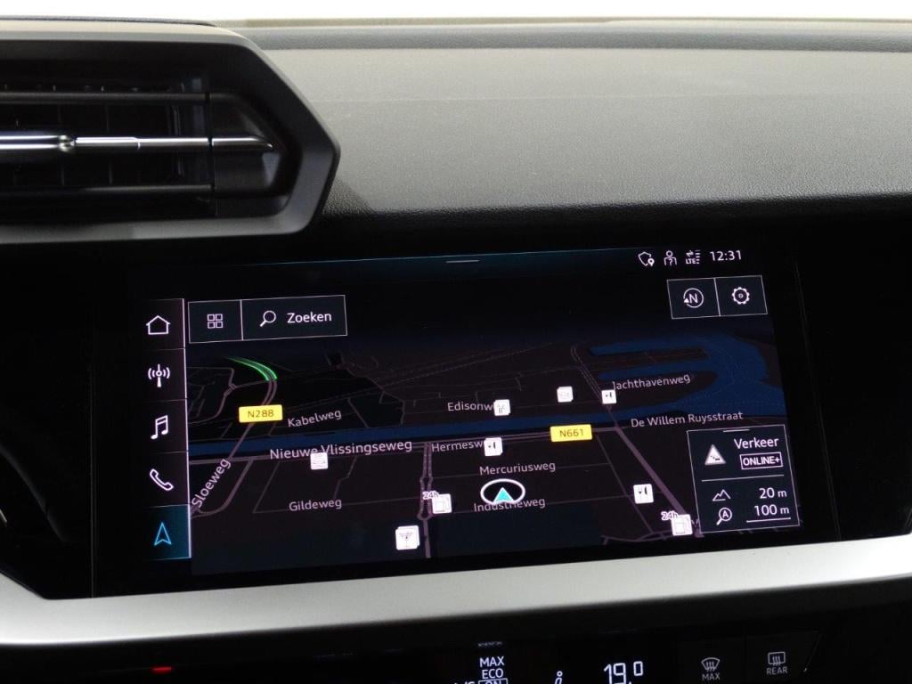 Audi A3 35 tfsi 150pk s tronic s line edition