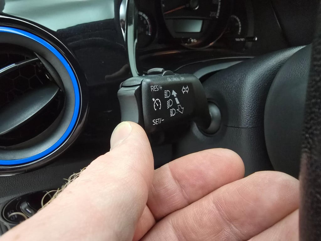 Volkswagen UP! 1.0 high up! bluemotion met cruisecontrol | unieke uitvoerin