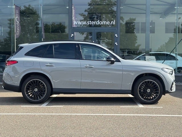 Mercedes-Benz Glc 300e 4matic amg line l panoramadak l night l memory l weg