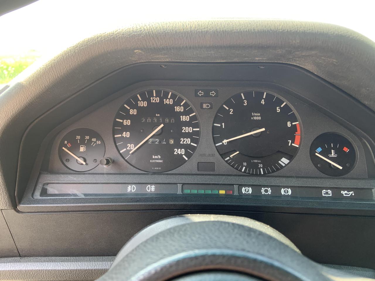 BMW 3-Serie E30 325i coupe 1987 Blauw APK - 02-2028