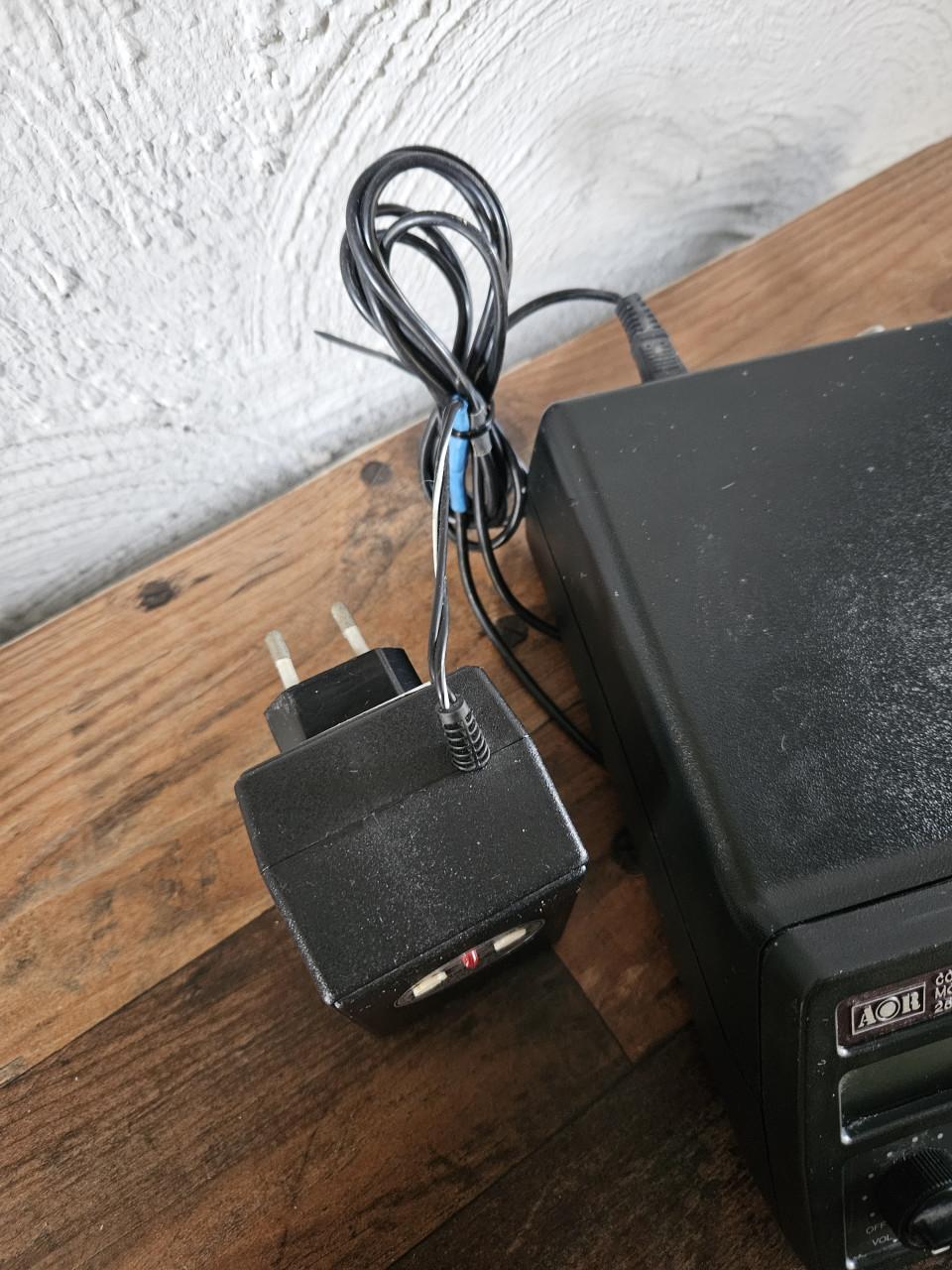 AOR AR-2001 Communicatie Ontvanger met Adapter