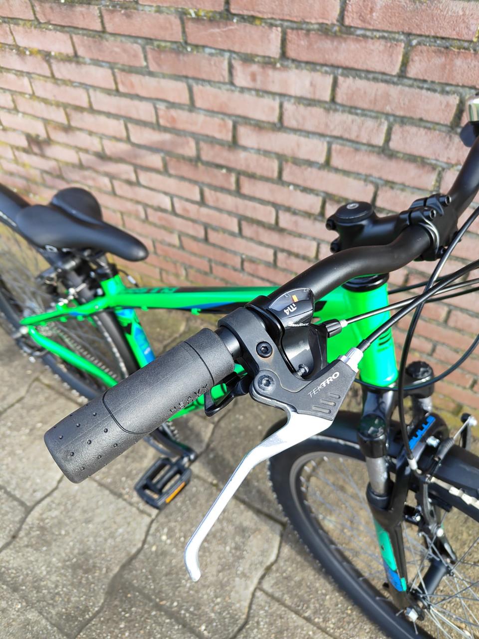 Bulls Pulsar 26 inch mountainbike 24 versnellingen verering