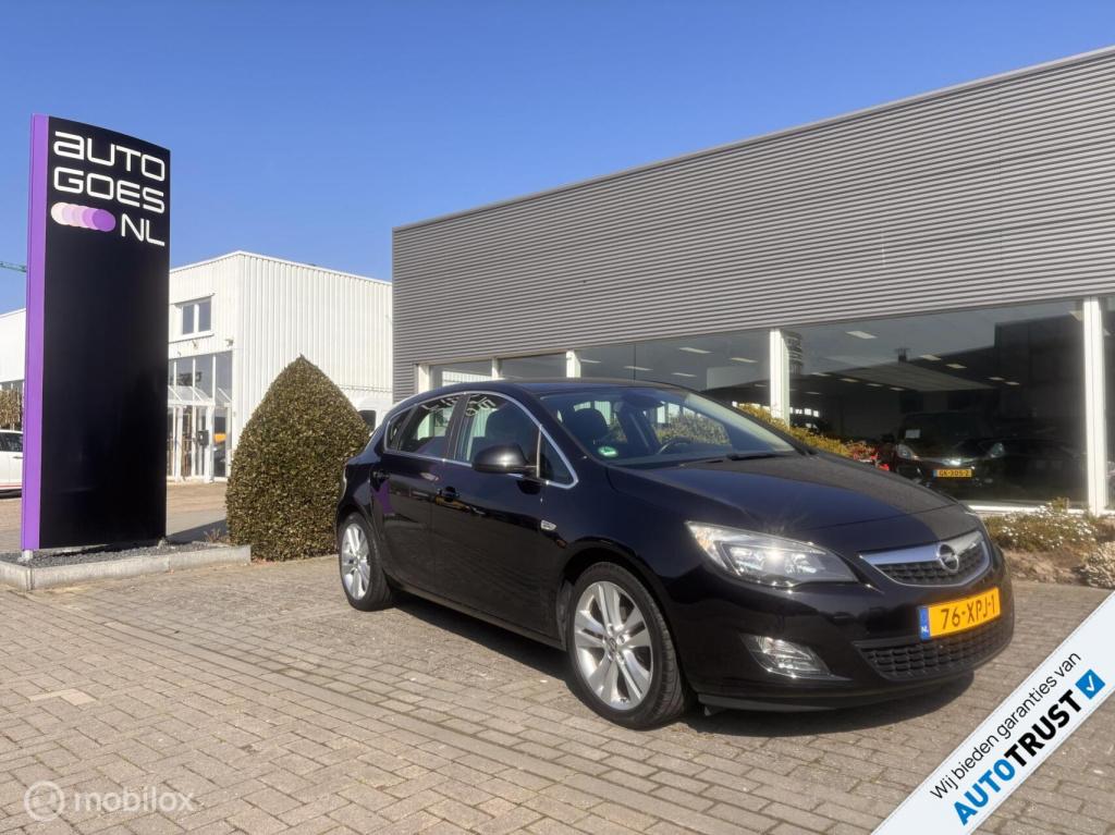 Opel Astra 1.4 turbo sport navi
