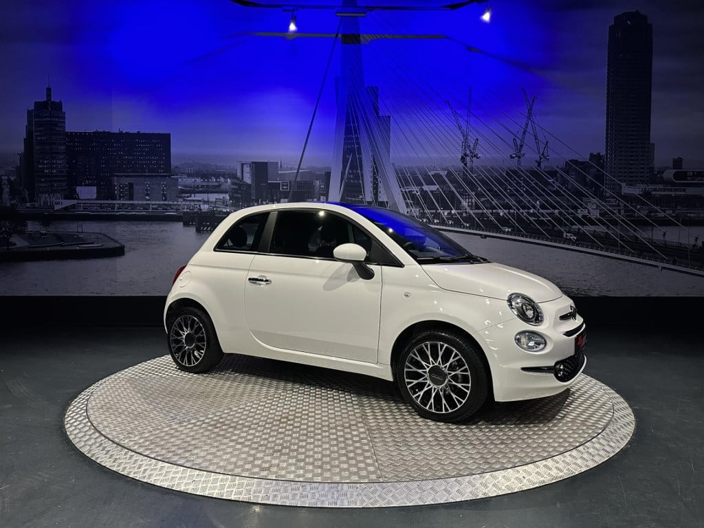 Fiat 500 1.0 hybrid dolcevita *panoramadak*applecarplay*clima*
