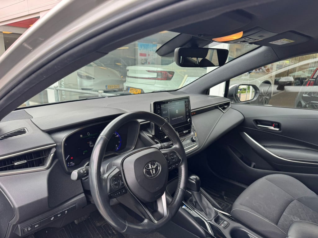 Toyota Corolla Touring Sports 1.8 hybrid active