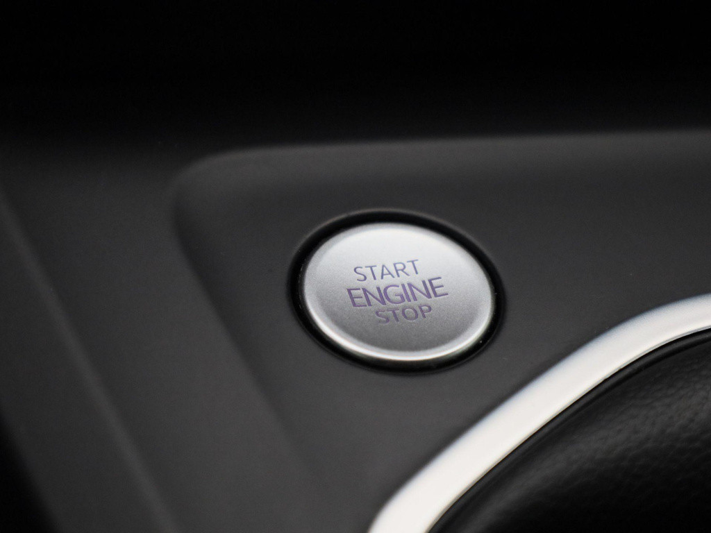 Volkswagen Golf 1.5 tsi | virtual cockpit | navigatie | dab | stoel/stuur v