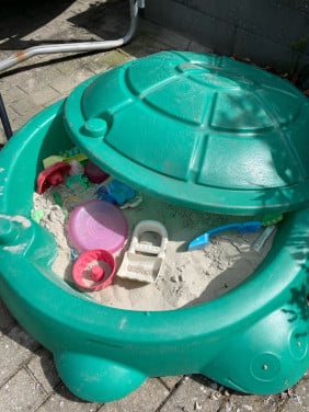 Zandbak plastic
