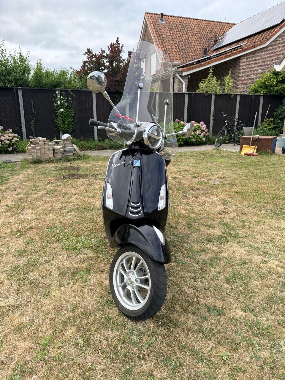 VESPA Primavera 50
