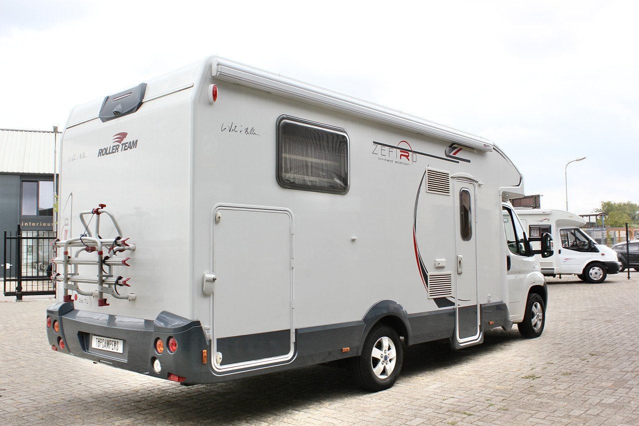Roller Team Zefiro 266TL ltd.ed.(Queensbed+Hefbed)
