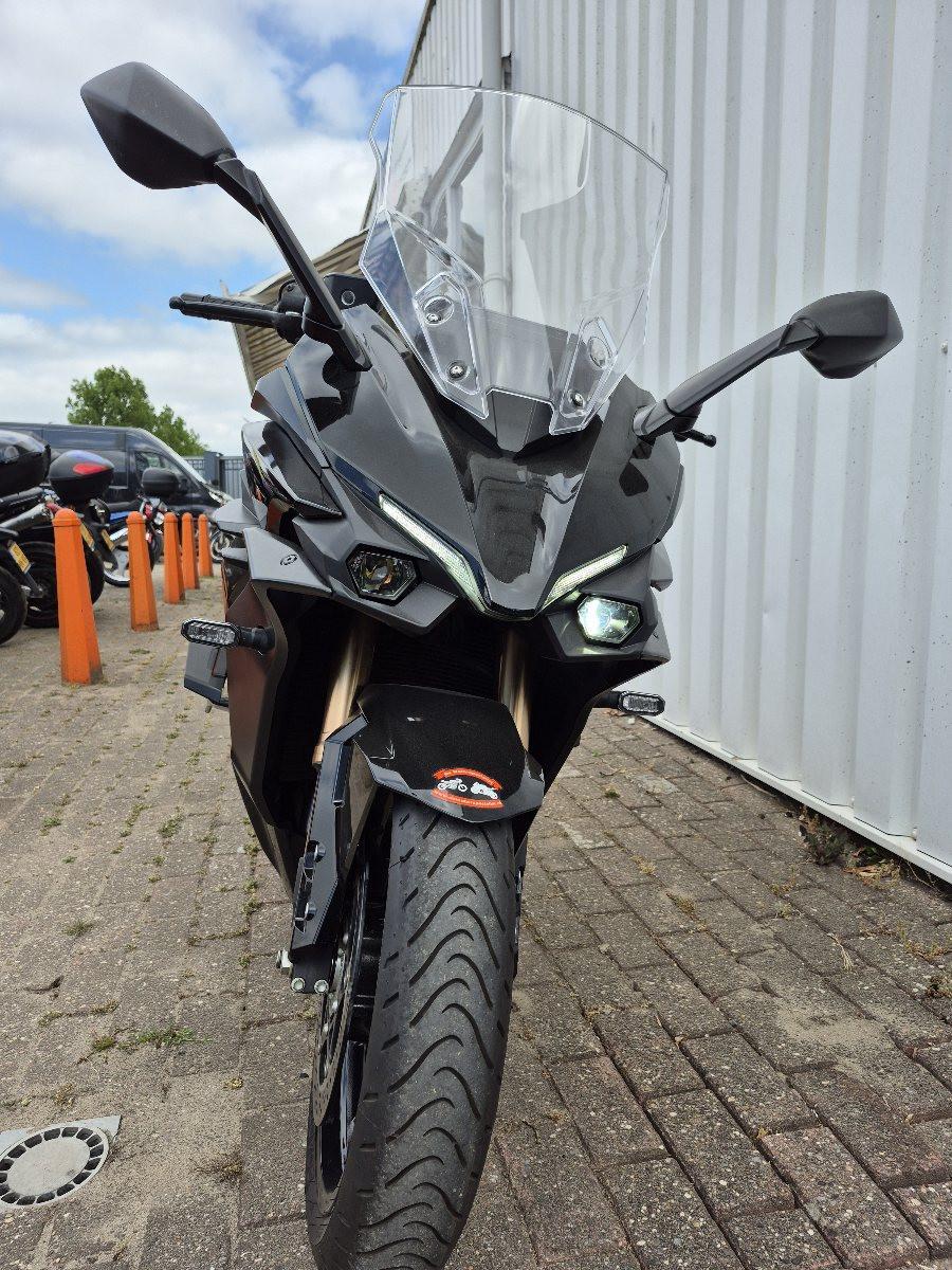 Suzuki GSX-S1000GT uit 2022, sportieve toermotor met abs/tcs/cruise