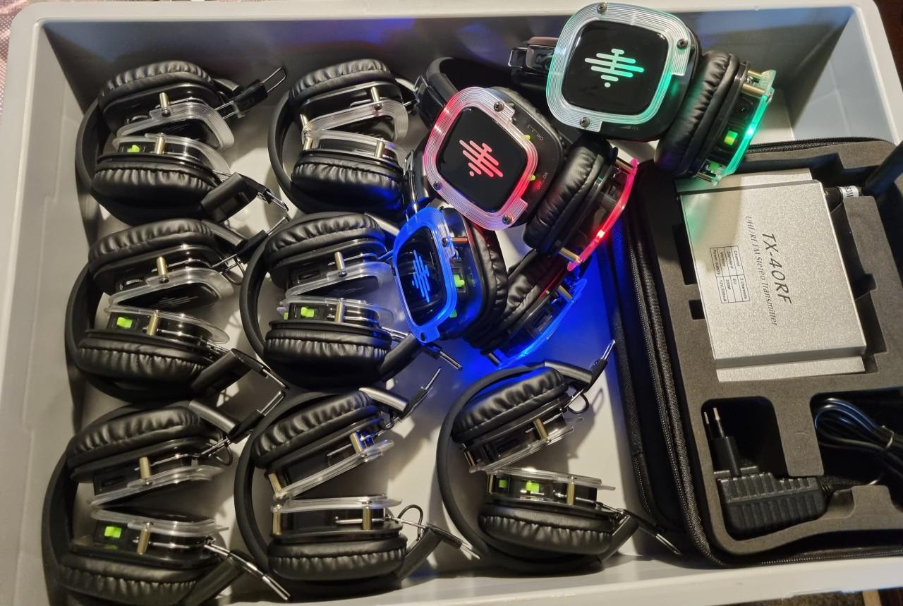 Boek nu de goedkoopste en de leukste Silend-disco van zeeland.