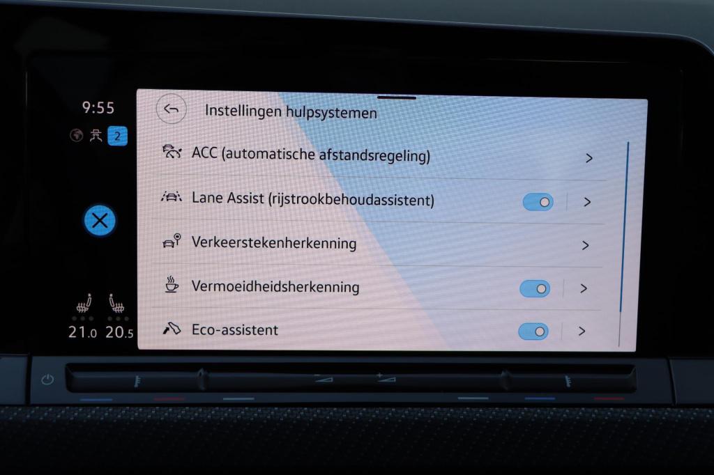 Volkswagen Golf 1.5 etsi r-line 150pk dsg7