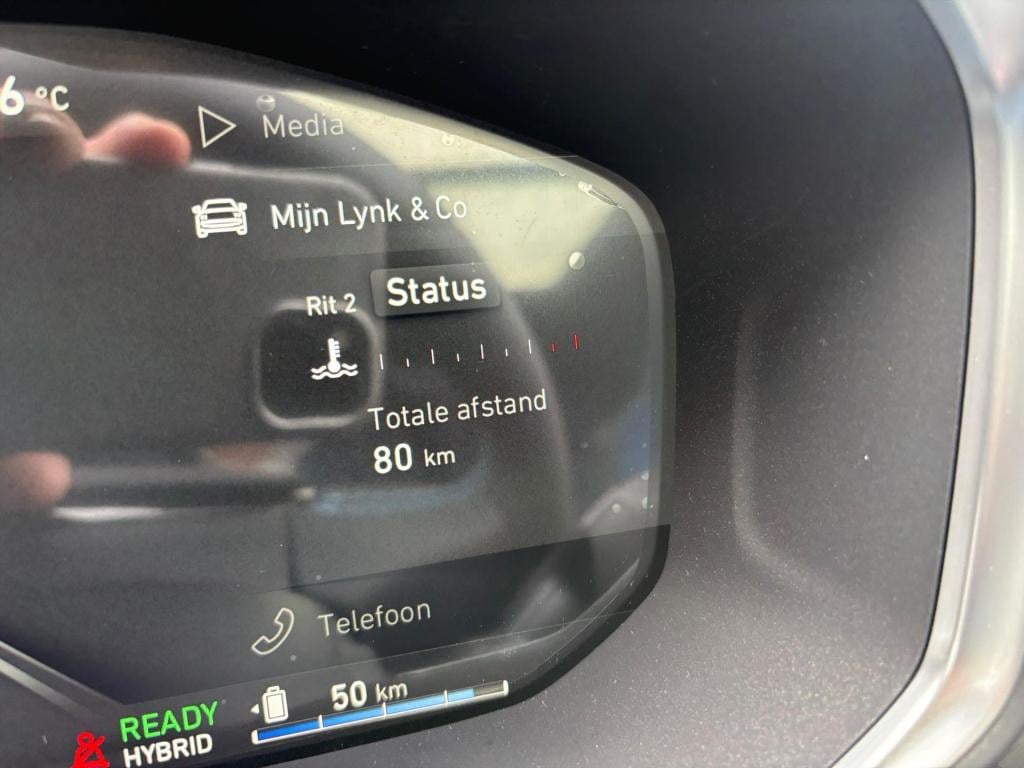 Lynk & Co 01 261pk phev, stuurverwarming, pano dak, carplay