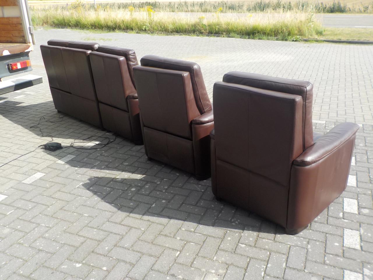 Leren elektrische 3-zits + 1 relax fauteuil + fauteuil in zeer goede staat