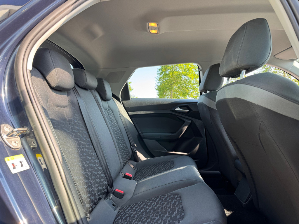 Audi A1 Sportback 35 tfsi advanced * stoelverwarming * navigatie * cruise c