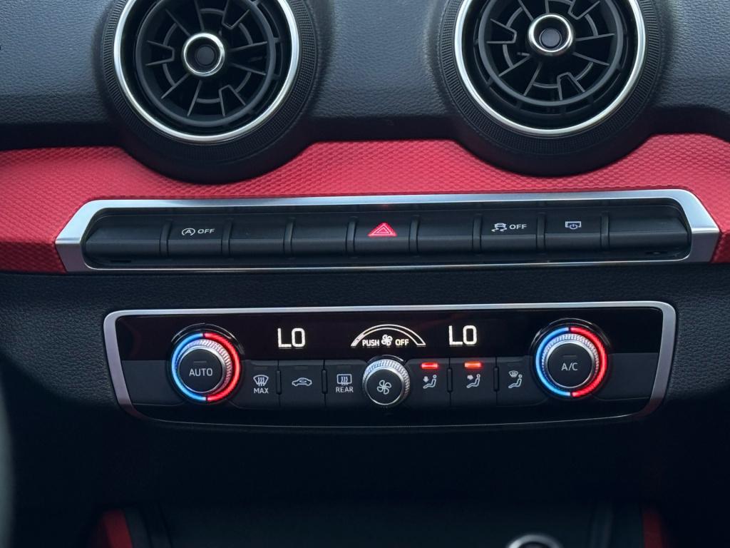 Audi Q2 30 tfsi sport * panoramadak * clima * navigatie