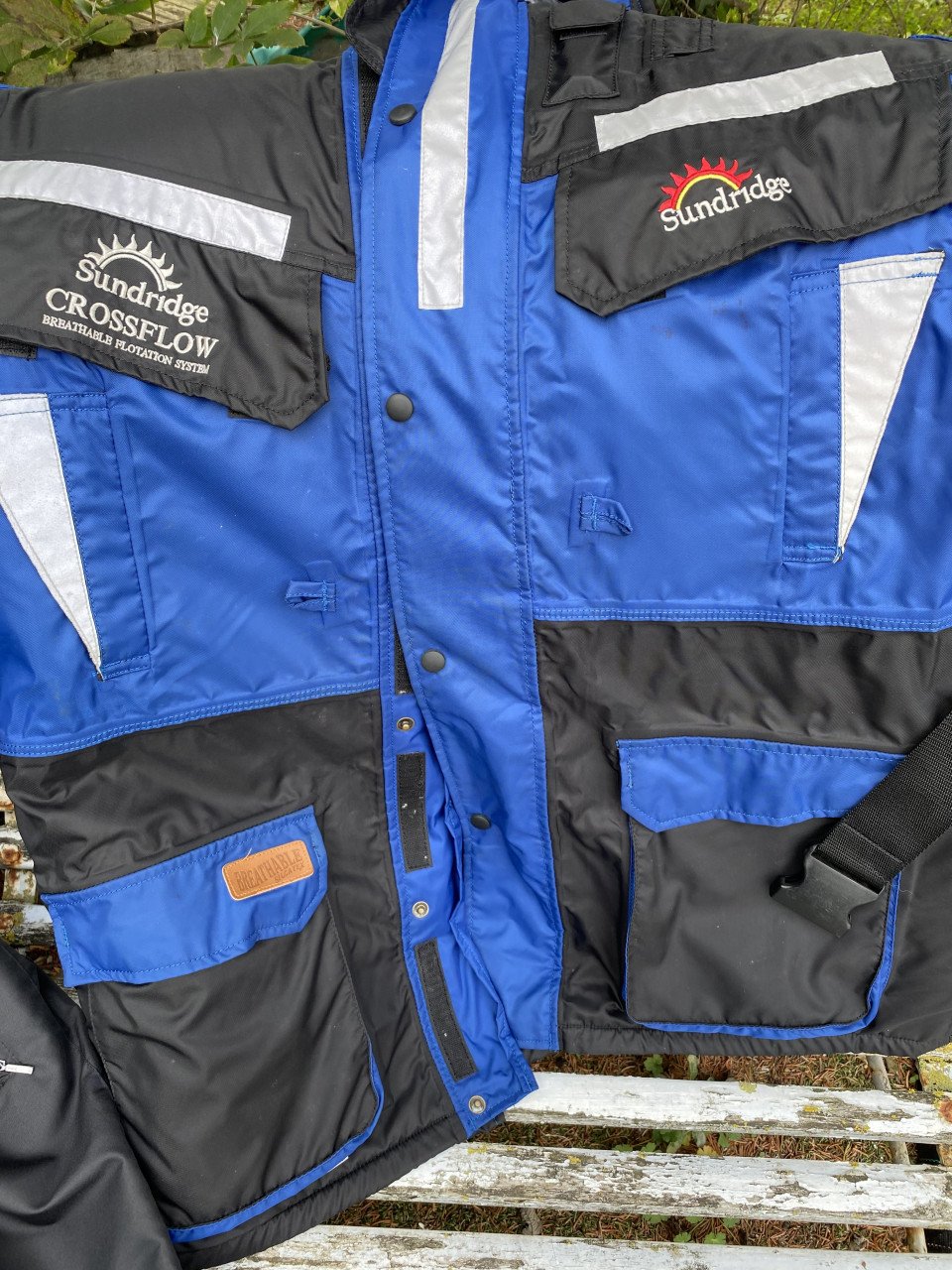 Visspullen en kleding m/l voor op zee
