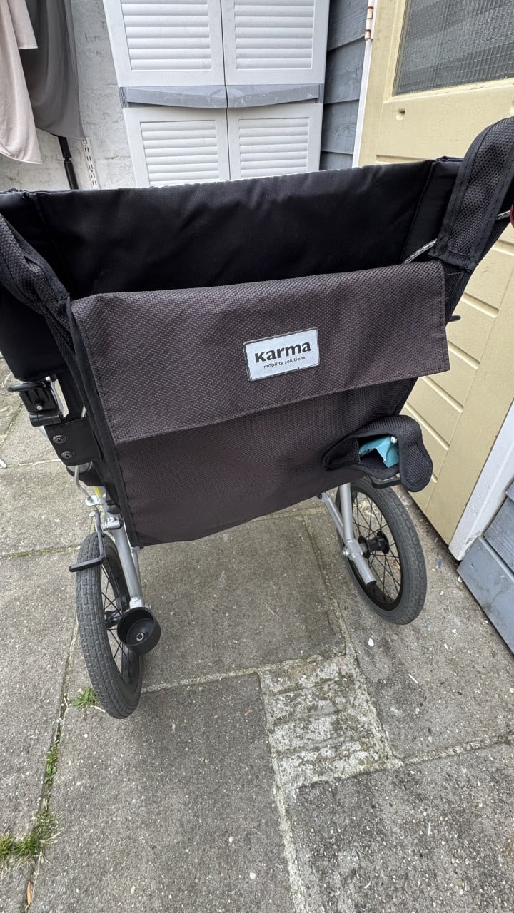 Karma rolstoel als nieuw