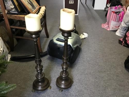 Set antieke kerkkandelaars