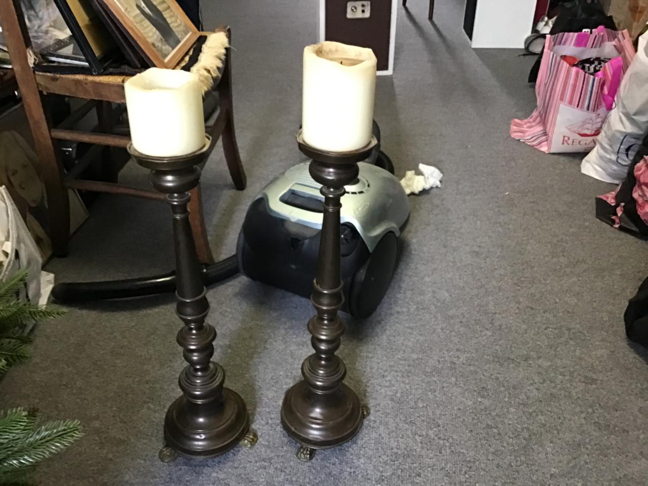 Set antieke kerkkandelaars