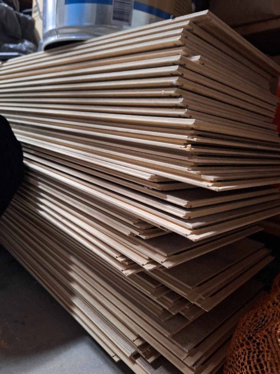 Mooie partij laminaat (ca. 25m²) – Hoge kwaliteit – Zo goed als nieuw!