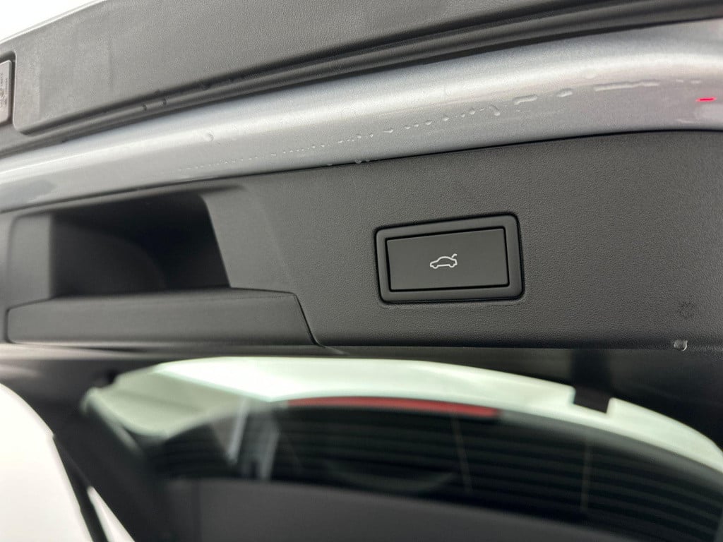 Volkswagen Id.4 pro limited edition 77 kwh accu. 210 kw / 286 pk s