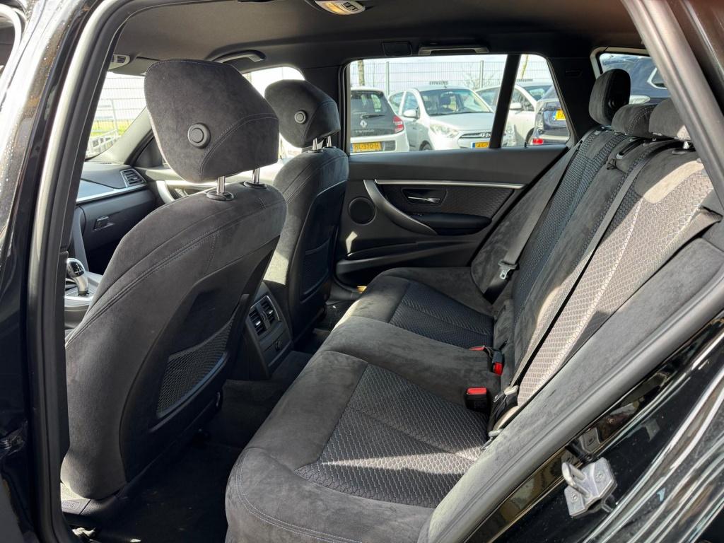 BMW 3-serie touring 318i corp l. exec