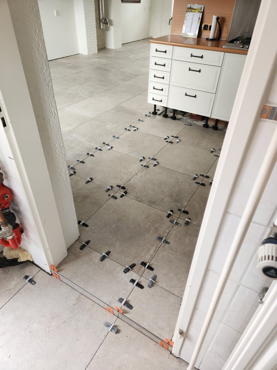 Tegelzetter nodig? Bel/app: 06 21937244 of Mail: jvbtegelzetter@gmail.com