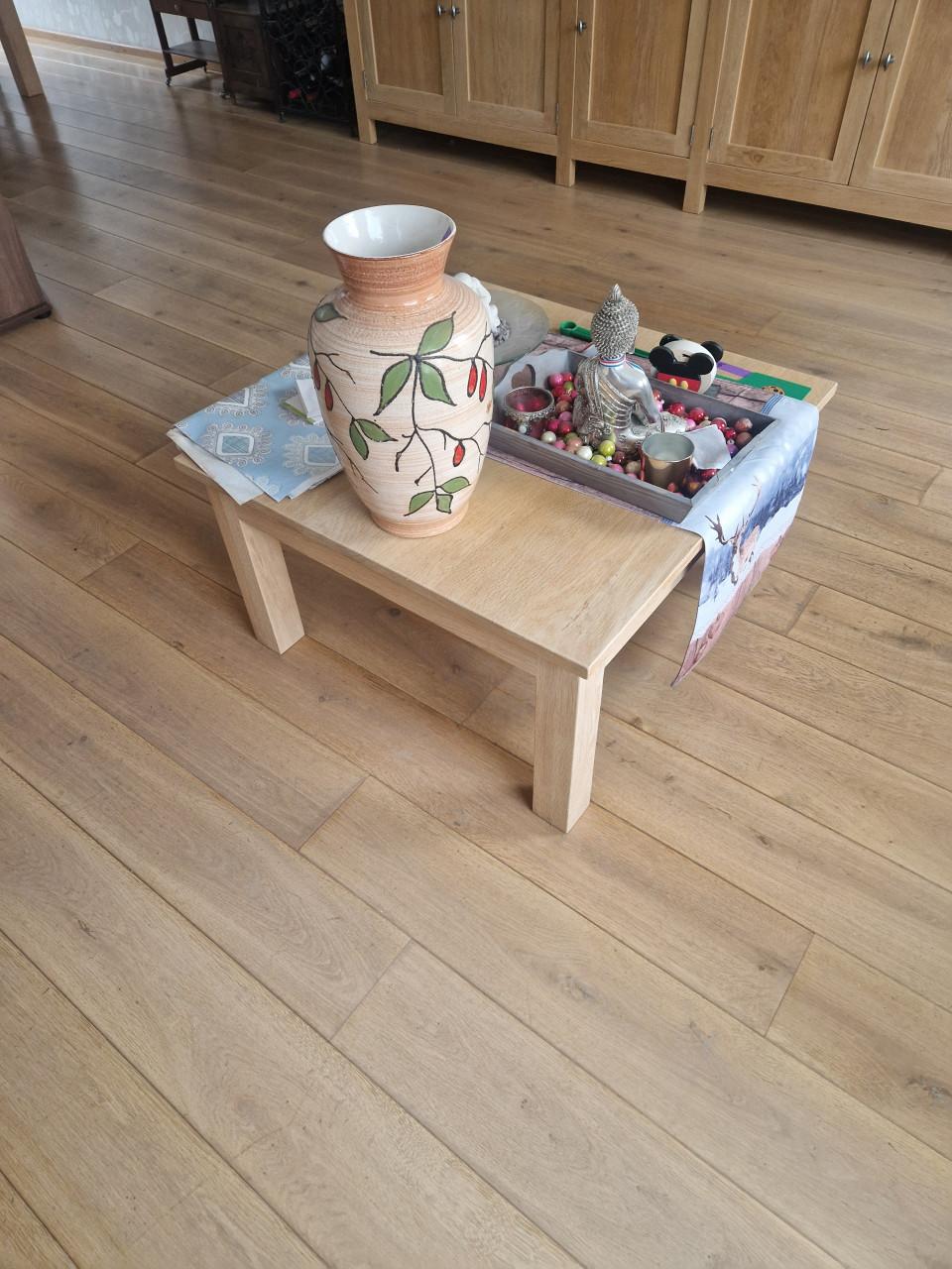 Eiken meubels massief eiken gemaakt door een meubelmaker