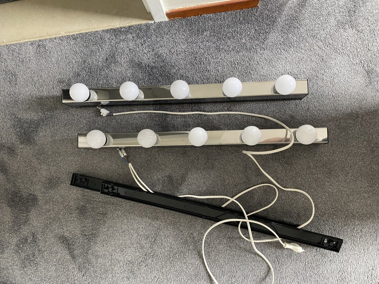 2 lampen make-up tafel Musik Ikea