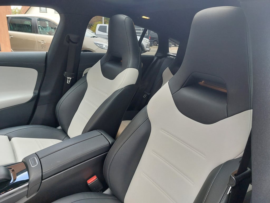 Mercedes-Benz Cla shooting brake 250 premium plus | zeer rijk uitgerust