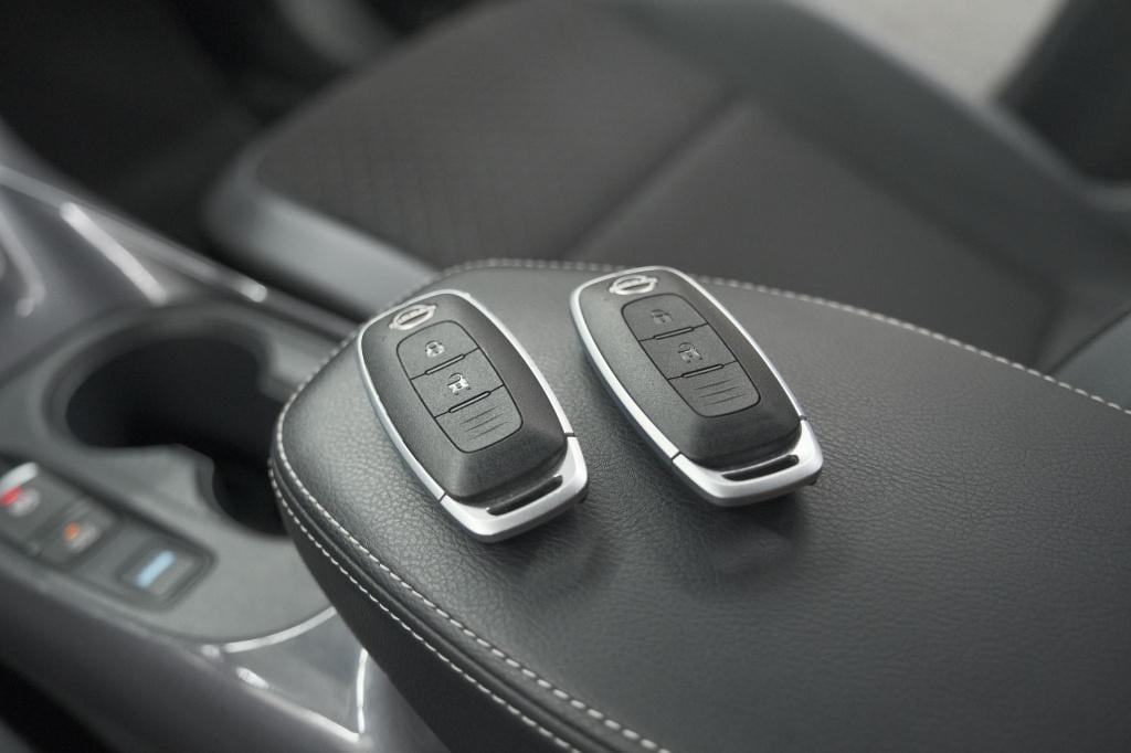 Nissan Juke 1.6 hybrid business premium | camera | apple carplay | parkeers