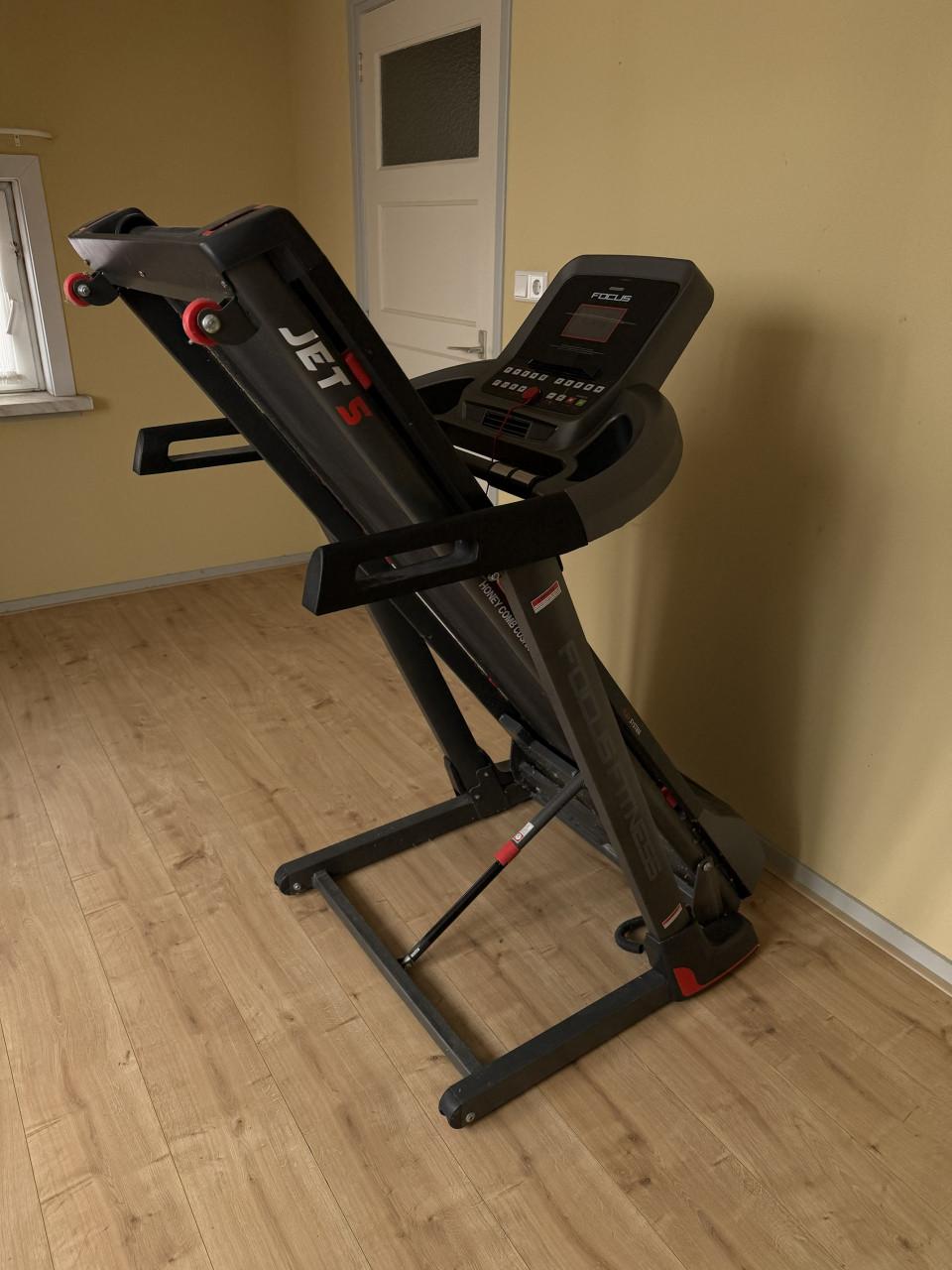 Focus Fitness loopband Jet 5