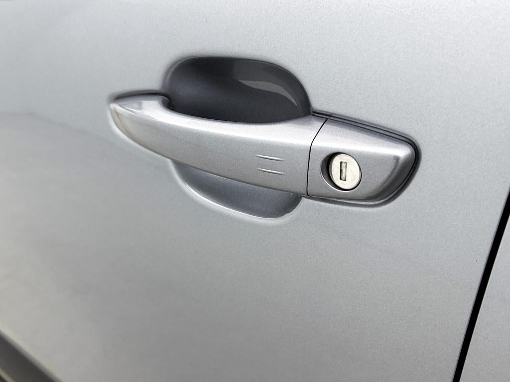 Citroen Ë-c4 X shine 50 kwh | panoramadak | head up display | rijklaar |