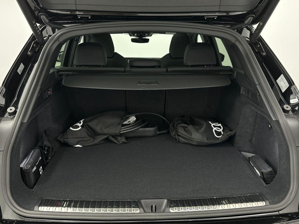 Audi Q5 s edition competition e-hybrid 270 kw / 367 pk suv