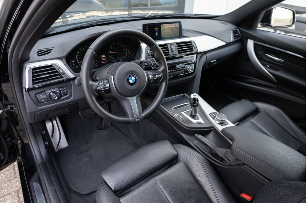 BMW 3-serie touring 320i m sport edition ✅leder✅trekhaak elektrisch✅navipro