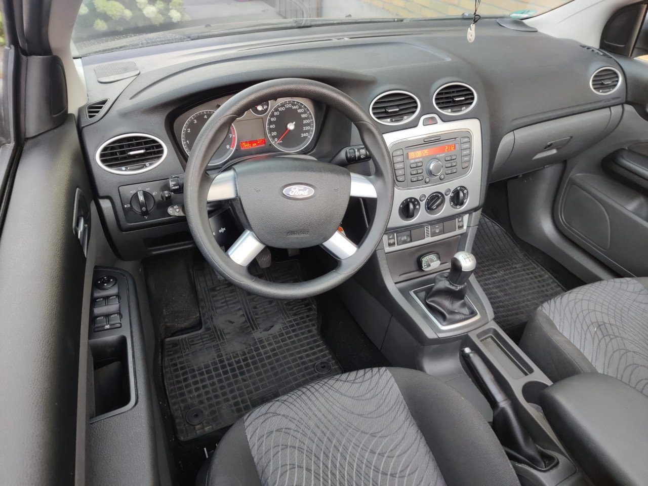 Ford Focus Cabrio in nette staat.